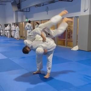 Meet your Posher, Marcos